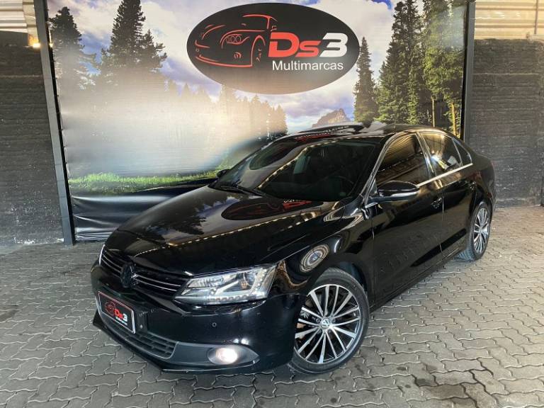 VOLKSWAGEN - JETTA - 2014/2014 - Preta - Sob Consulta