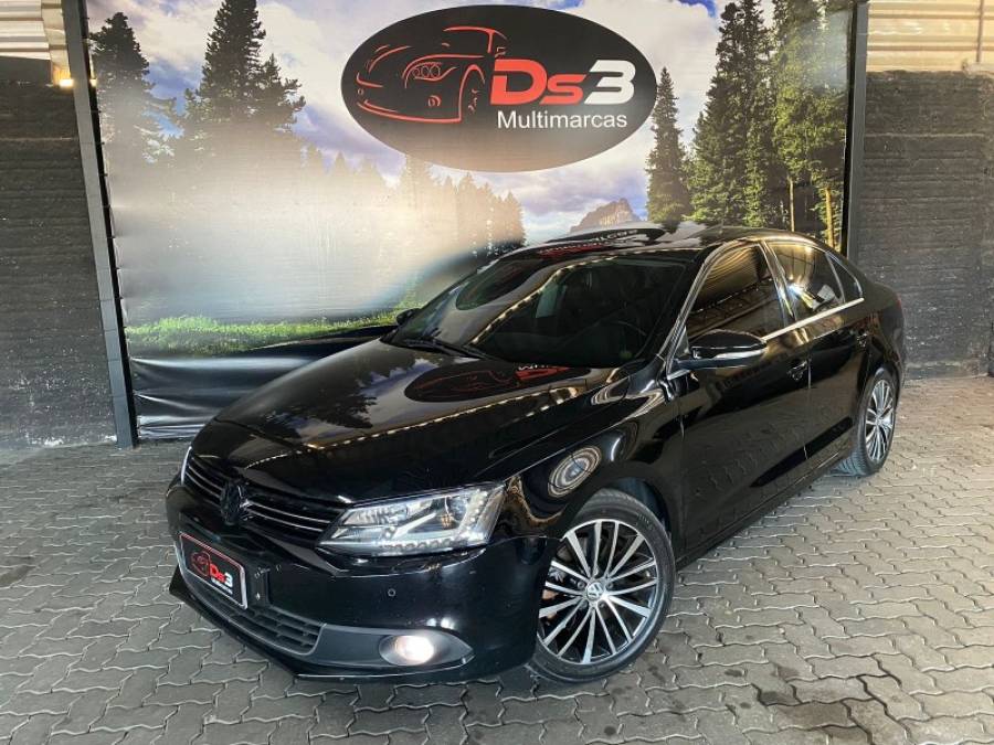 VOLKSWAGEN - JETTA - 2014/2014 - Preta - Sob Consulta