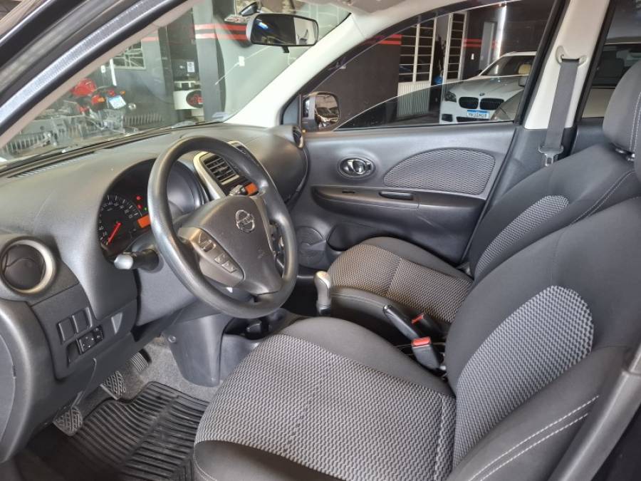 NISSAN - MARCH - 2017/2017 - Preta - R$ 49.900,00