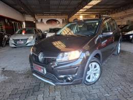 RENAULT - SANDERO - 2015/2015 - Preta - R$ 46.900,00