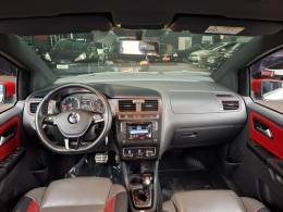 VOLKSWAGEN - FOX - 2016/2016 - Prata - R$ 53.900,00