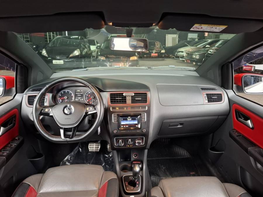 VOLKSWAGEN - FOX - 2016/2016 - Prata - R$ 53.900,00
