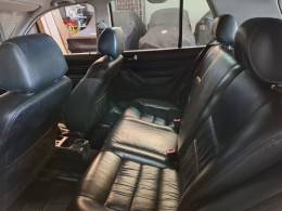 VOLKSWAGEN - GOLF - 2002/2002 - Vermelha - R$ 28.900,00