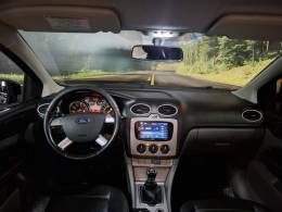 FORD - FOCUS - 2013/2013 - Preta - R$ 43.900,00