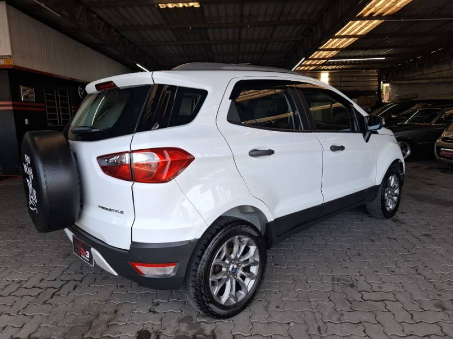 FORD - ECOSPORT - 2015/2015 - Branca - R$ 55.900,00