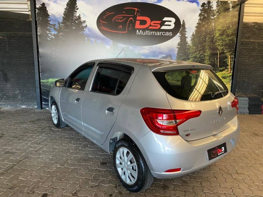 RENAULT - SANDERO - 2020/2020 - Prata - R$ 47.900,00