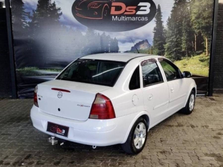 CHEVROLET - CORSA - 2004/2004 - Branca - R$ 24.900,00