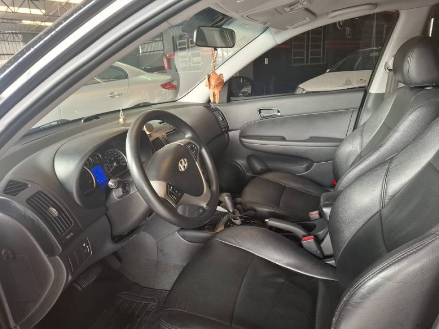 HYUNDAI - I30 - 2012/2012 - Preta - R$ 46.900,00