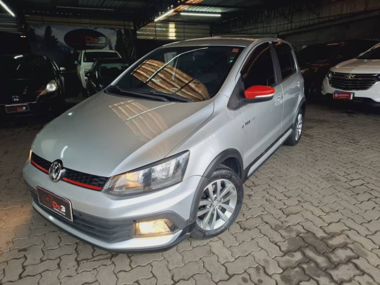VOLKSWAGEN - FOX - 2016/2016 - Prata - R$ 53.900,00