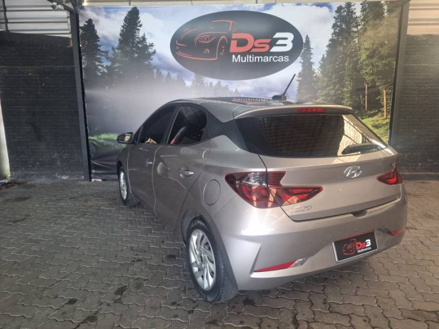 HYUNDAI - HB20 - 2022/2022 - Prata - R$ 65.000,00