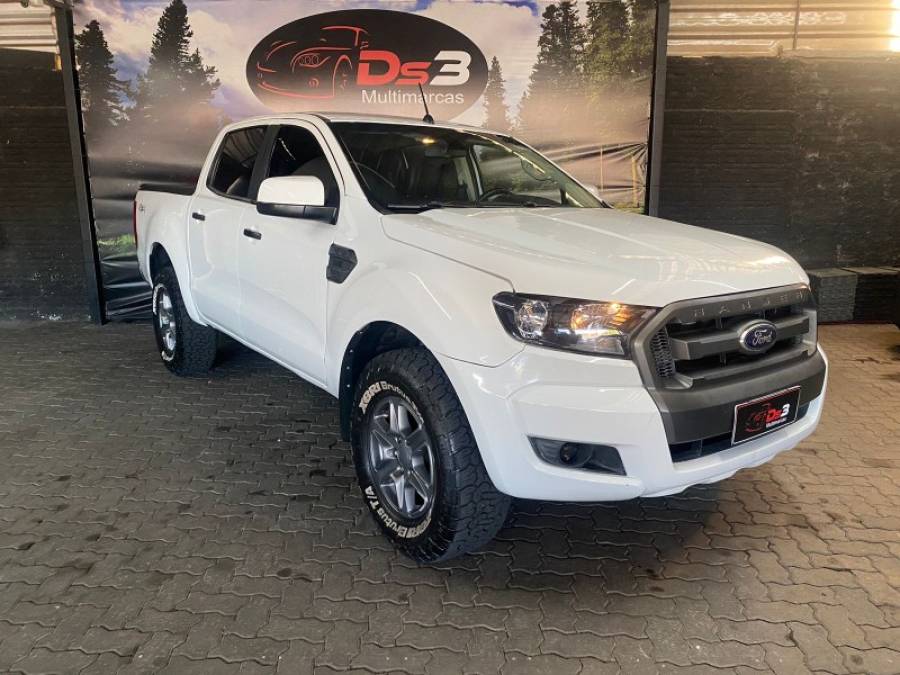 FORD - RANGER - 2017/2017 - Branca - R$ 107.900,00