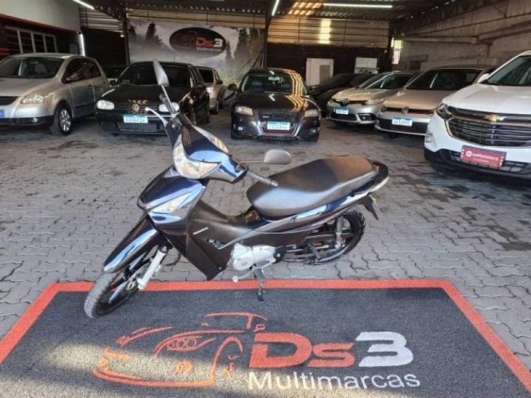HONDA - BIZ 125 - 2010/2010 - Preta - R$ 10.900,00