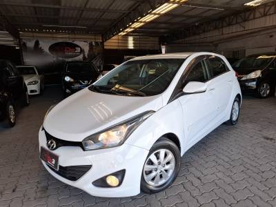 HYUNDAI - HB20 - 2015/2015 - Branca - R$ 43.900,00