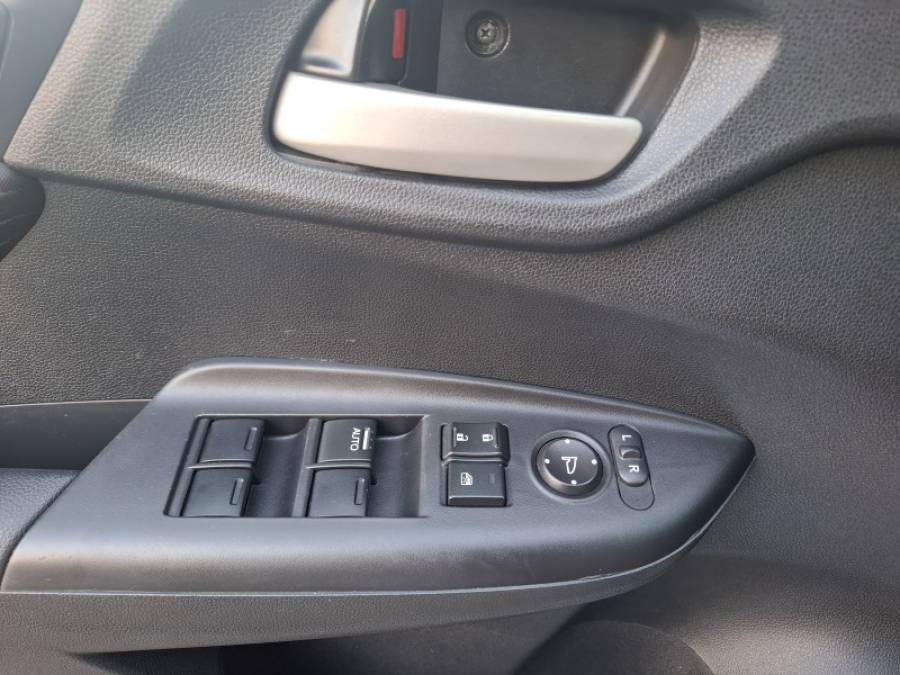 HONDA - FIT - 2015/2015 - Prata - R$ 68.800,00