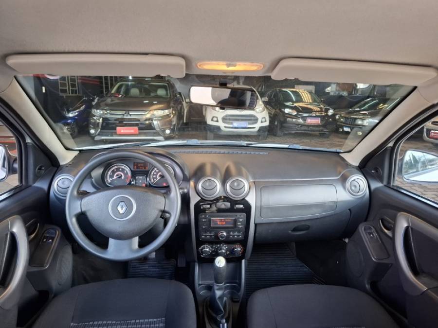 RENAULT - SANDERO - 2014/2014 - Branca - R$ 34.900,00