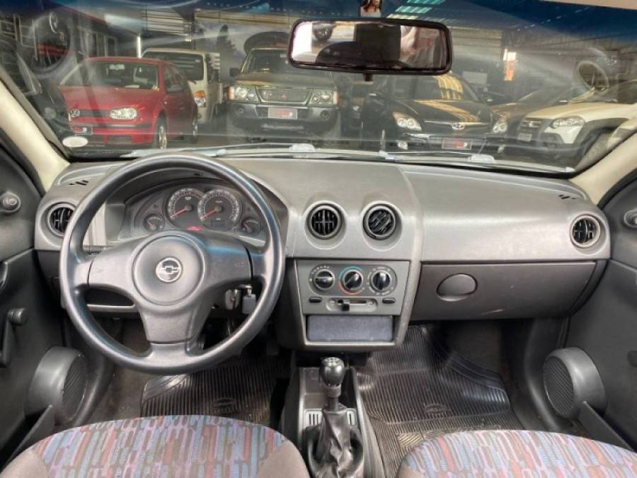 CHEVROLET - CELTA - 2007/2007 - Prata - R$ 16.900,00