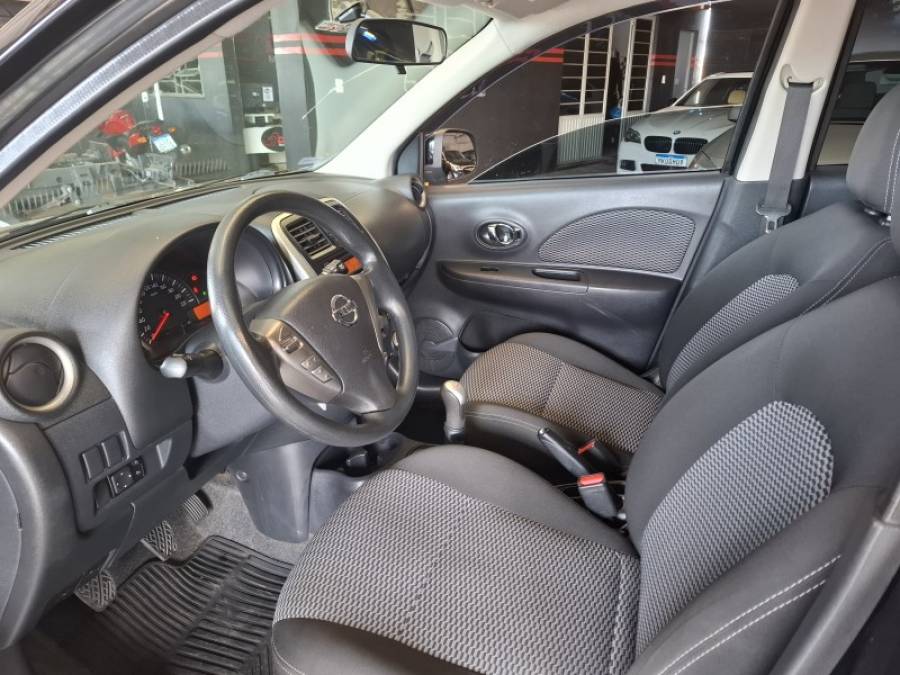 NISSAN - MARCH - 2017/2017 - Preta - R$ 49.900,00
