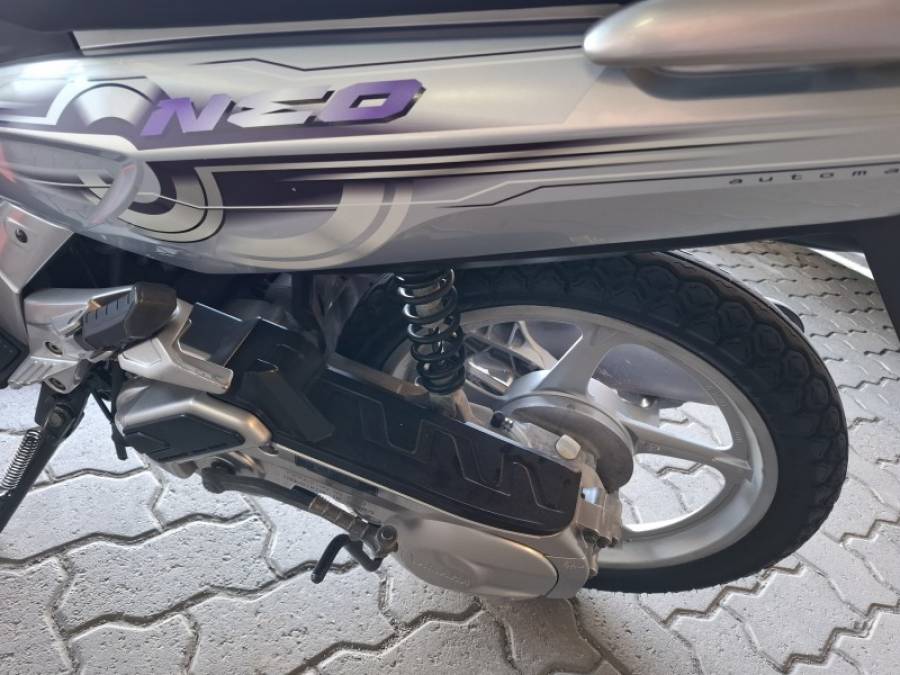 YAMAHA - NEO AT 115 - 2012/2012 - Prata - R$ 9.000,00