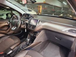 PEUGEOT - 2008 - 2017/2017 - Vermelha - R$ 59.500,00
