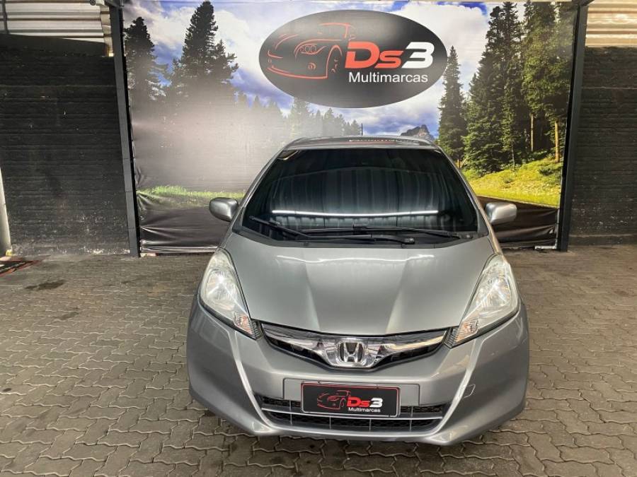 HONDA - FIT - 2013/2013 - Prata - R$ 48.900,00