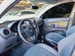 VOLKSWAGEN - VOYAGE - 2012/2012 - Branca - R$ 24.900,00