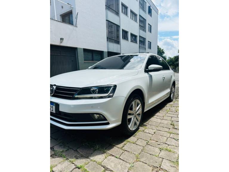 VOLKSWAGEN - JETTA - 2017/2017 - Branca - R$ 110.000,00