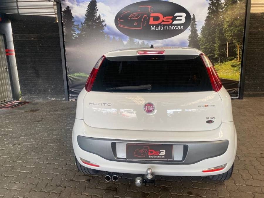 FIAT - PUNTO - 2015/2015 - Branca - R$ 42.900,00