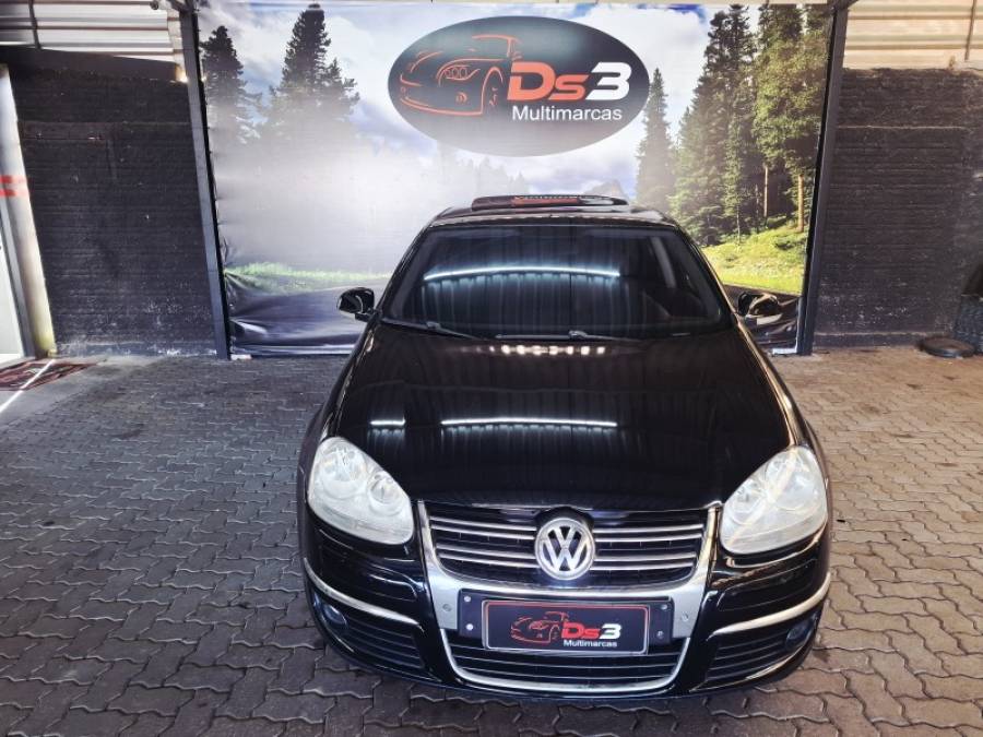 VOLKSWAGEN - JETTA - 2010/2010 - Preta - R$ 40.000,00