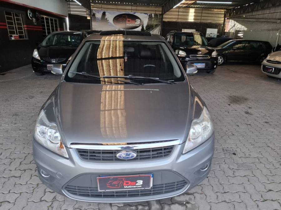 FORD - FOCUS - 2010/2010 - Cinza - R$ 41.900,00