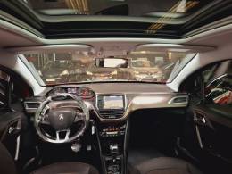 PEUGEOT - 2008 - 2017/2017 - Vermelha - R$ 59.500,00