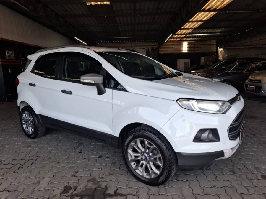 FORD - ECOSPORT - 2015/2015 - Branca - R$ 55.900,00