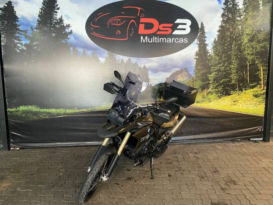 BMW - F 800 - 2013/2013 - Marrom - R$ 39.900,00