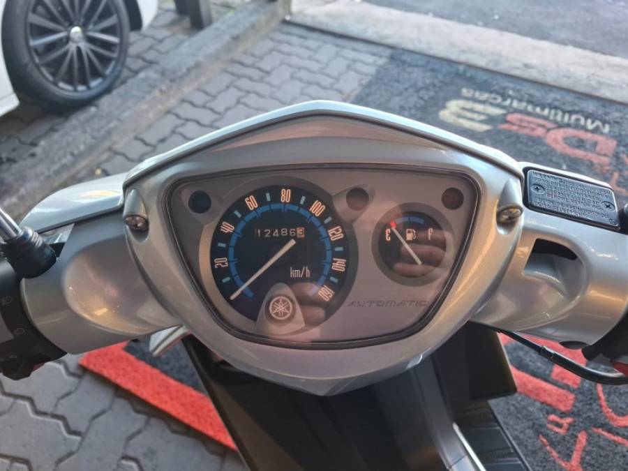 YAMAHA - NEO AT 115 - 2012/2012 - Prata - R$ 8.500,00