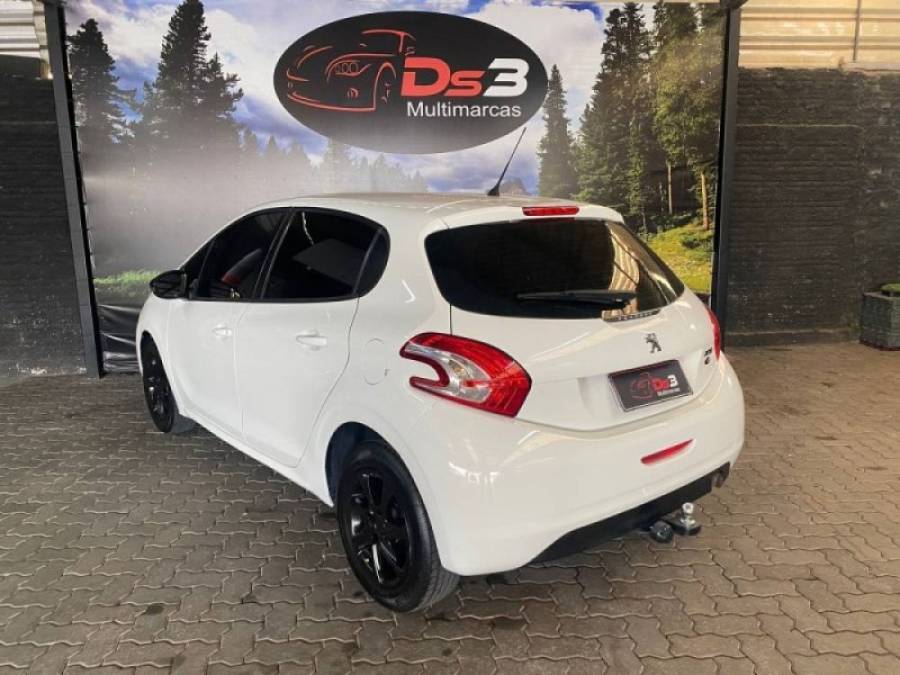 PEUGEOT - 208 - 2014/2014 - Branca - R$ 39.500,00