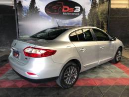 RENAULT - FLUENCE - 2017/2017 - Prata - R$ 58.900,00
