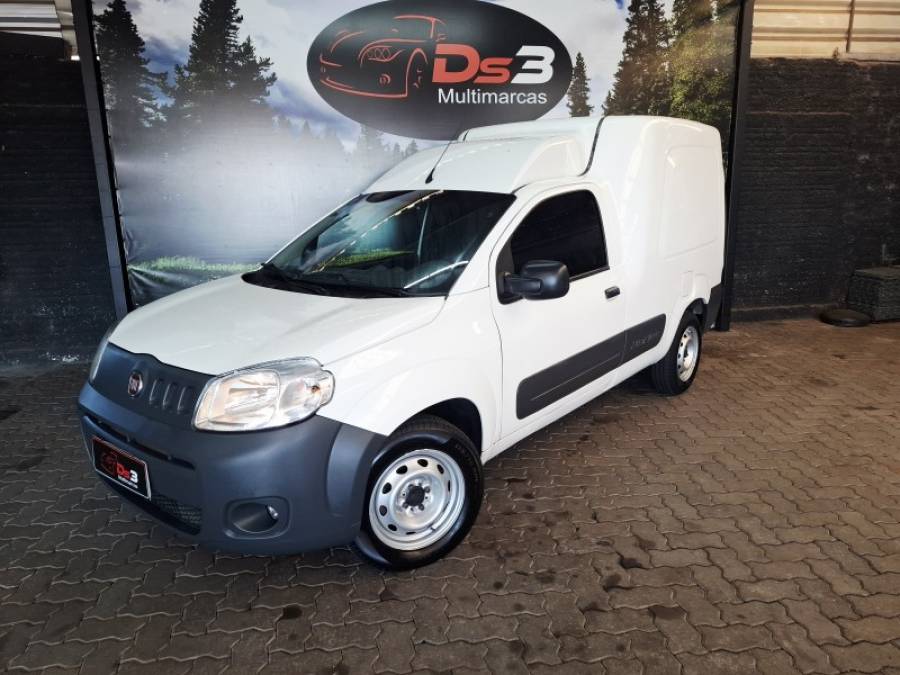 FIAT - FIORINO - 2017/2017 - Branca - R$ 66.900,00