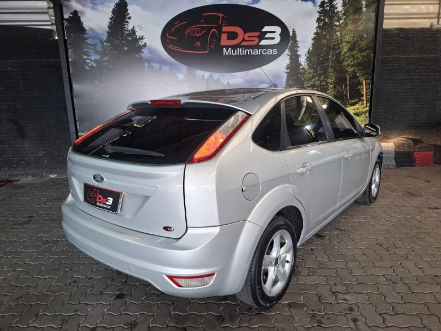 FORD - FOCUS - 2012/2012 - Prata - R$ 41.900,00