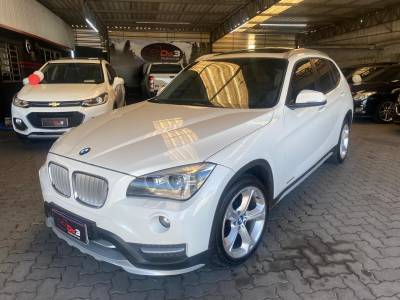 BMW - X1 - 2015/2015 - Branca - R$ 83.900,00