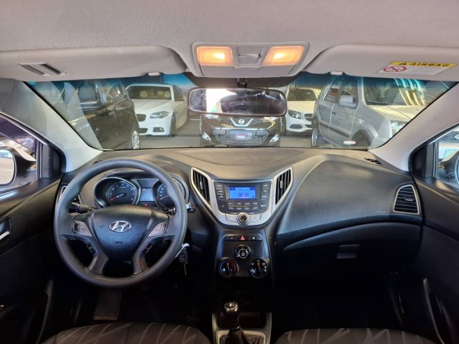 HYUNDAI - HB20 - 2015/2015 - Branca - R$ 43.900,00