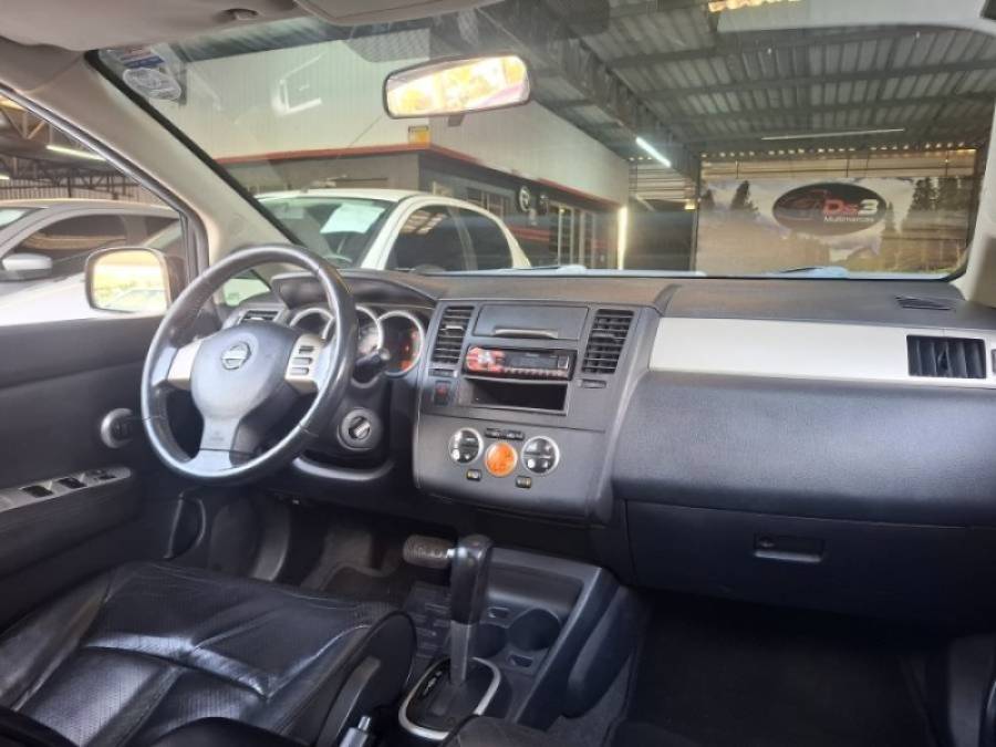 NISSAN - TIIDA - 2011/2011 - Preta - R$ 34.900,00