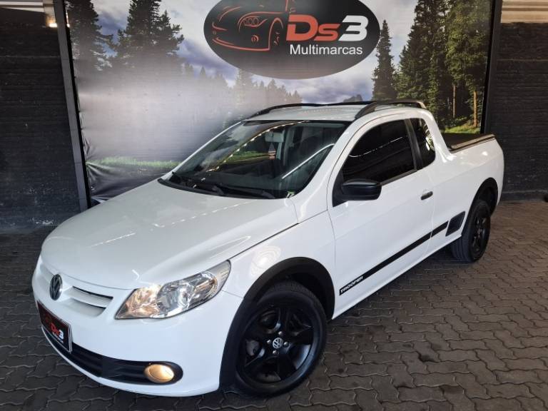 VOLKSWAGEN - SAVEIRO - 2011/2011 - Branca - R$ 41.900,00