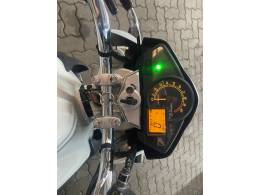 HONDA - CB 300R - 2012/2012 - Branca - R$ 14.900,00