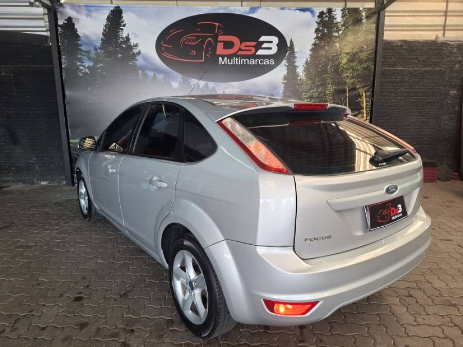 FORD - FOCUS - 2012/2012 - Prata - R$ 41.900,00