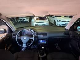 VOLKSWAGEN - GOLF - 2001/2001 - Preta - R$ 26.900,00