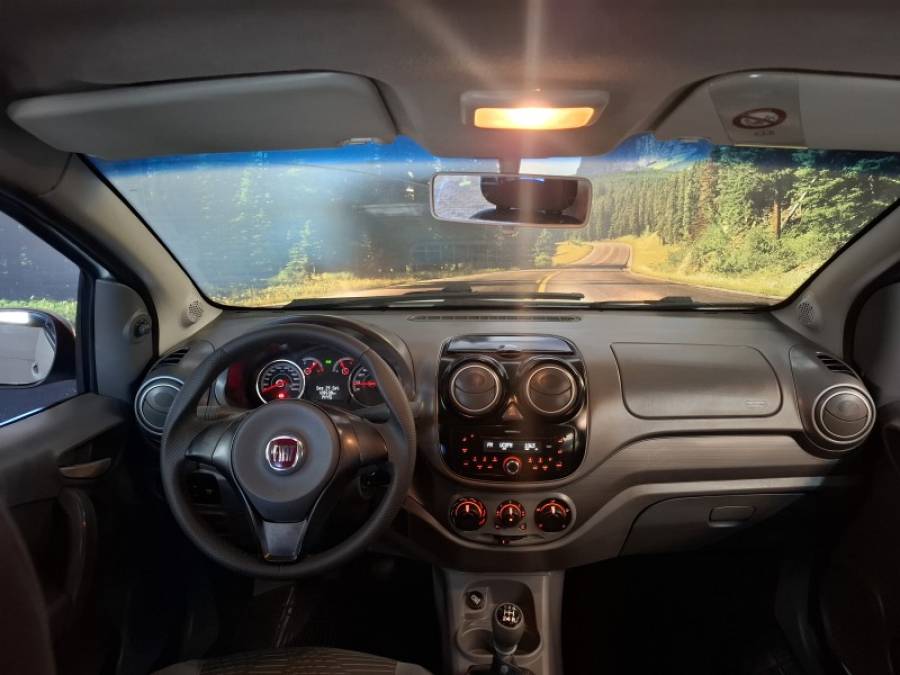 FIAT - PALIO - 2014/2014 - Branca - R$ 42.500,00