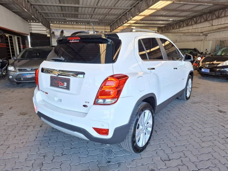 CHEVROLET - TRACKER - 2017/2017 - Branca - Sob Consulta