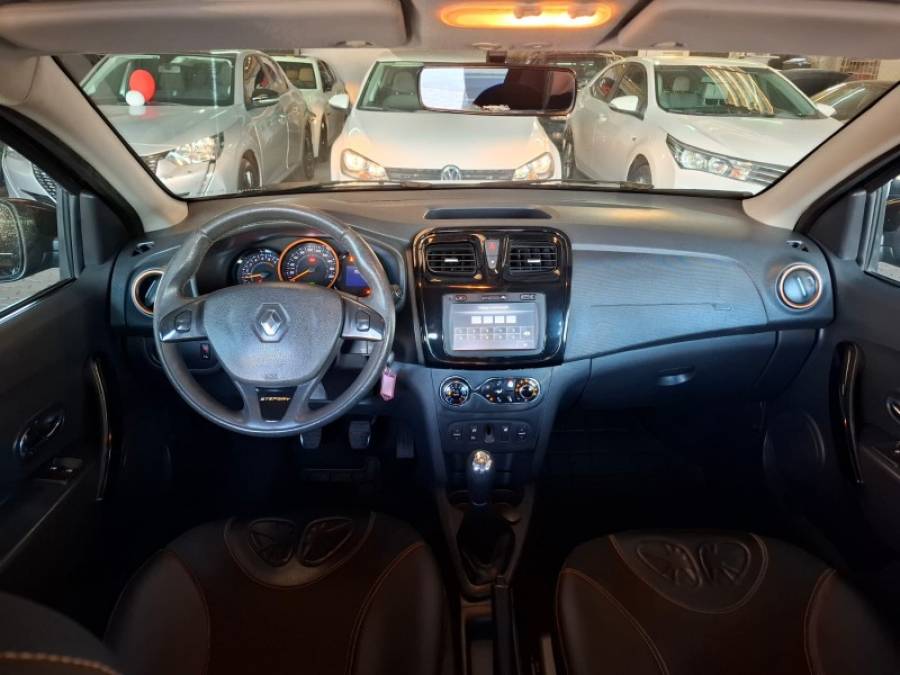 RENAULT - SANDERO - 2015/2015 - Preta - R$ 46.900,00