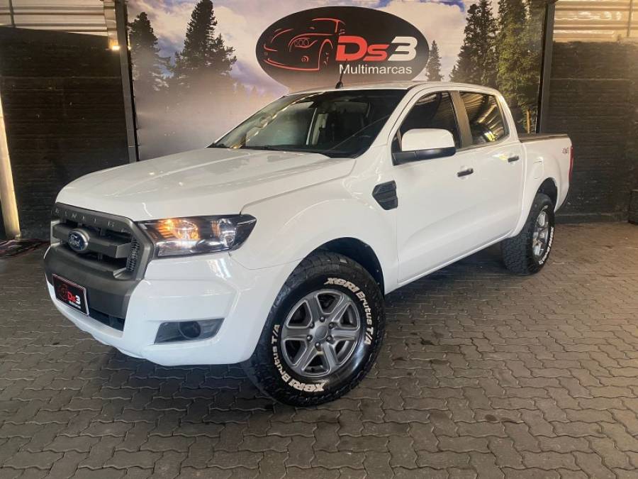 FORD - RANGER - 2017/2017 - Branca - R$ 107.900,00