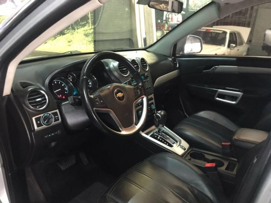 CHEVROLET - CAPTIVA - 2011/2011 - Prata - R$ 41.000,00