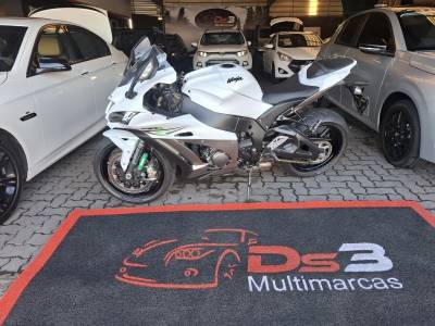 KAWASAKI - NINJA ZX-10R - 2017/2017 - Branca - R$ 69.000,00